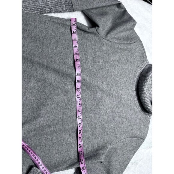 Banana Republic Womens Gray Ribbed Cuff Turtleneck Sweater  size Small - Picture 4 of 7